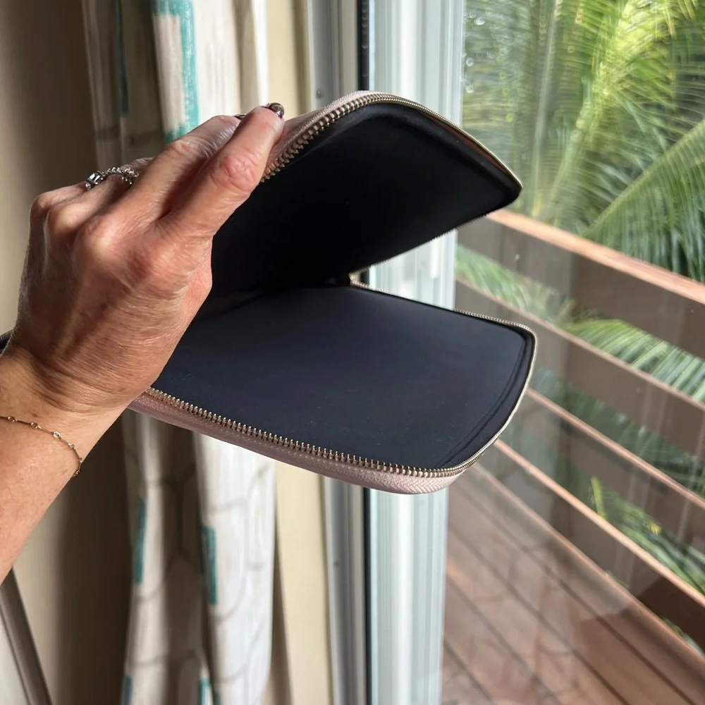 Kate Spade Tablet/Laptop Case
